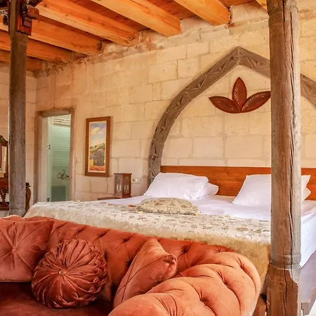 Ottoman Cave Szálloda 4*