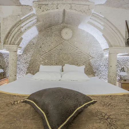 Ottoman Cave מלון